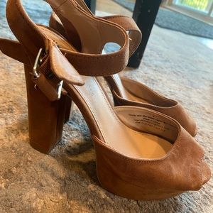 Retro heels